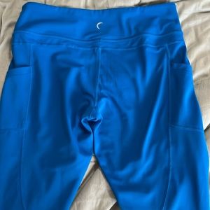 Zyia light n tight capri with pocket teal